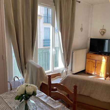 Studio Amelie Proche Des Thermes 2Ieme Etage Apartment Luaran gambar